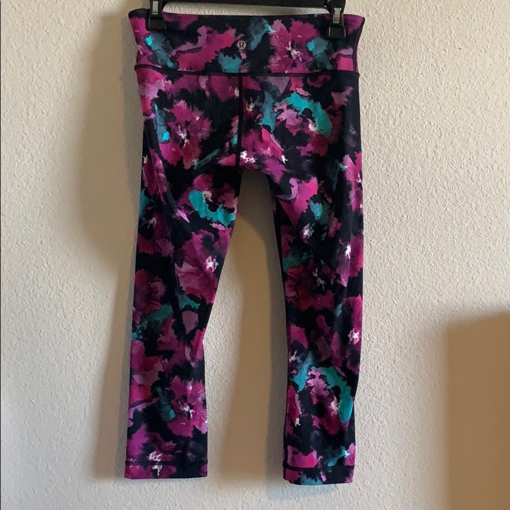 Floral crop leggings size 6